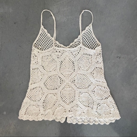 Guess Crochet Festival Top - Picture 2 of 2